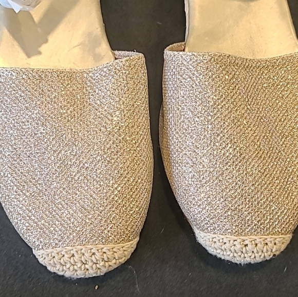 Nwt guess sparkly Espadrille - Picture 6 of 6